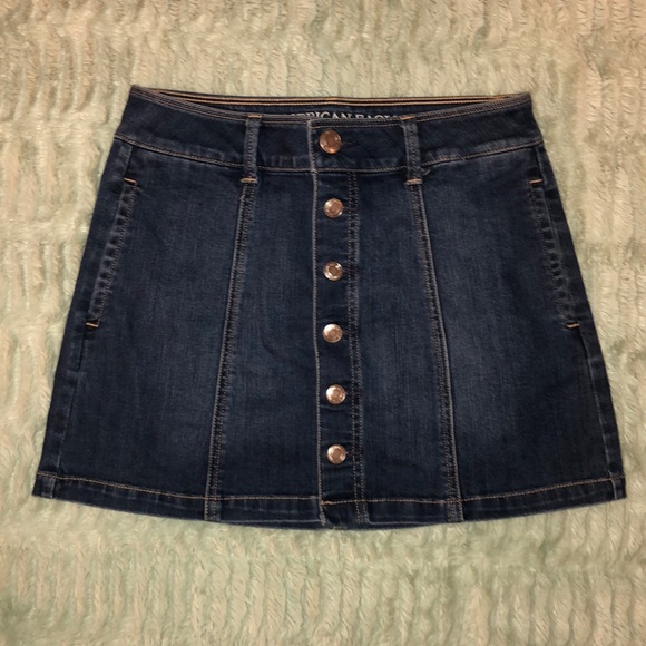 American Eagle Outfitters Dresses & Skirts - 🍌LIKE NEW: Denim Button Down Skirt w/ Pockets